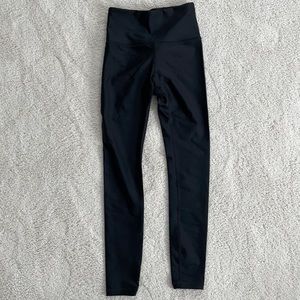 Athleta elation shine tight, extra small, black shine material